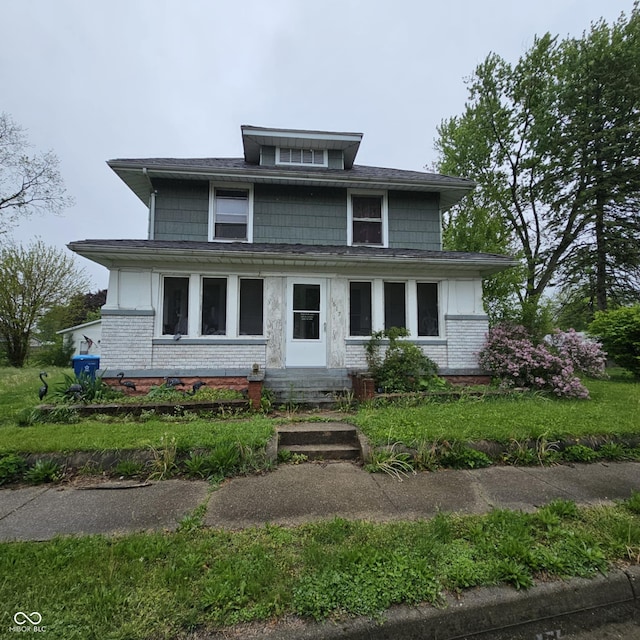 1617 Blaine Ave, Terre Haute, IN 47804 - american foursquare style home featuring brick siding and entry steps
