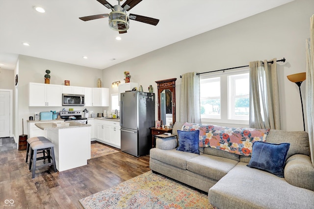3301 N 200 W, Franklin, IN 46131 - living area featuring ceiling fan, dark wood-style flooring, and recessed lighting