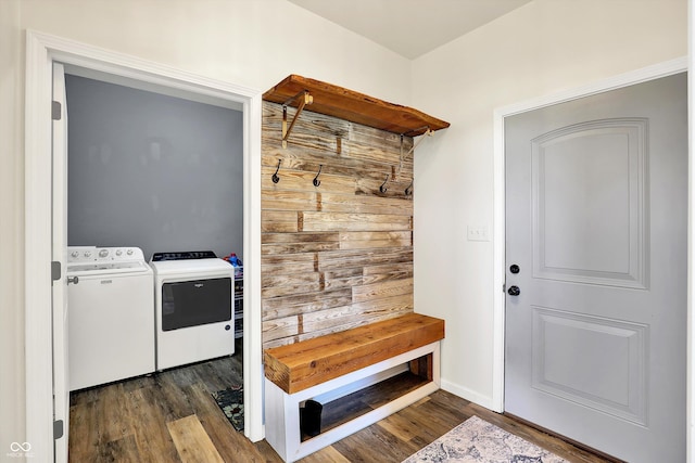 3301 N 200 W, Franklin, IN 46131 - laundry room featuring washer and dryer, dark wood-style floors, and baseboards