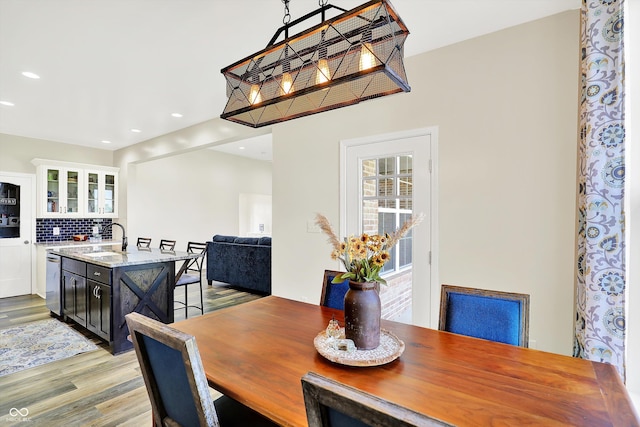 3301 N 200 W, Franklin, IN 46131 - dining room with light wood-style floors and recessed lighting