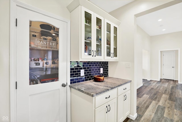 3301 N 200 W, Franklin, IN 46131 - bar with tasteful backsplash, wood finished floors, baseboards, and recessed lighting