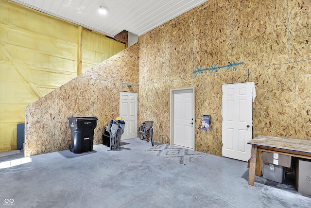 3301 N 200 W, Franklin, IN 46131 - view of garage