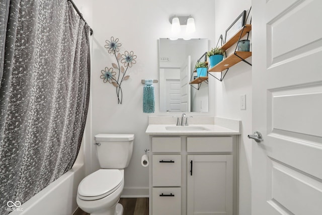 11429 Lottie Cir, Noblesville, IN 46060 - full bath with vanity, toilet, shower / tub combo, and baseboards