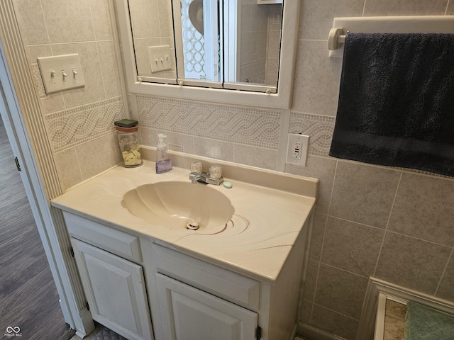 1317 S Ebert Dr, Rockville, IN 47872 - bathroom featuring tile walls and vanity