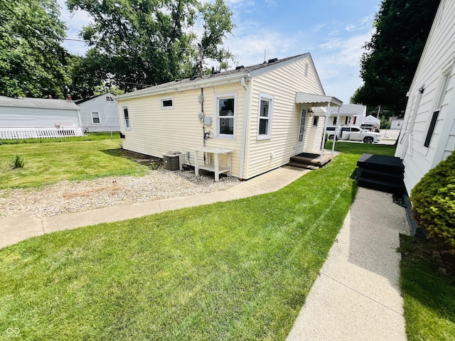 128 E 36th St, Anderson, IN 46013 - photo 4