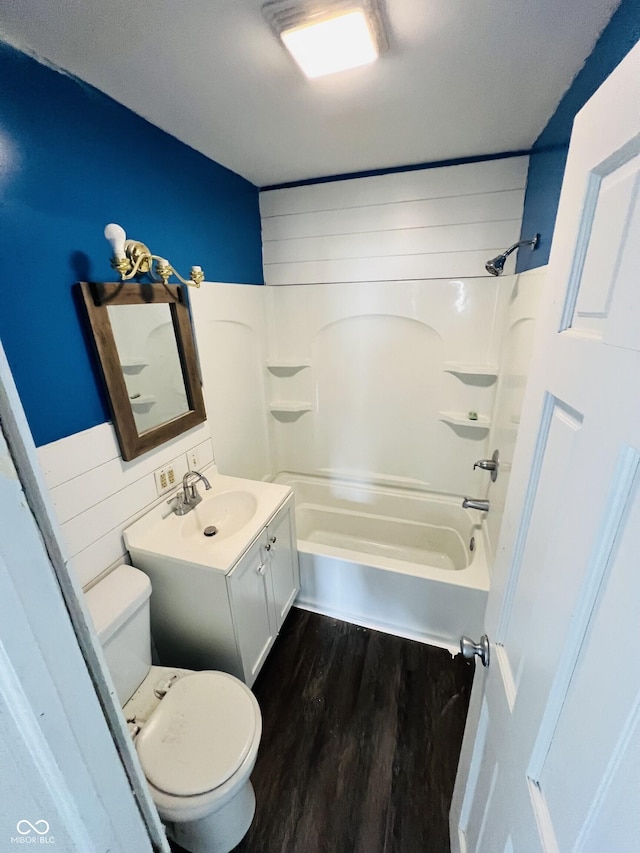 128 E 36th St, Anderson, IN 46013 - photo 16