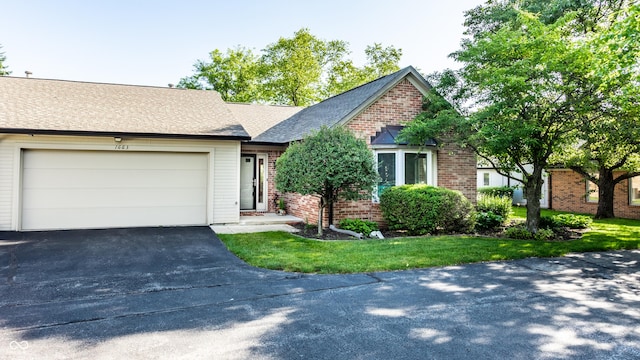 1663 Cloister Dr, Indianapolis, IN 46260 - photo 2