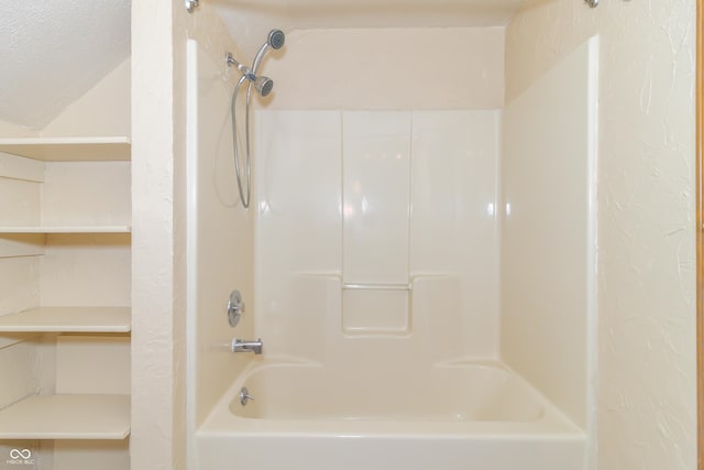 391 W 500 S, Anderson, IN 46013 - full bathroom with bathtub / shower combination