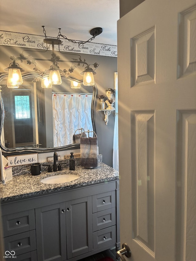 2907 Jay Dee Ln, Greenwood, IN 46143 - full bath with vanity and curtained shower
