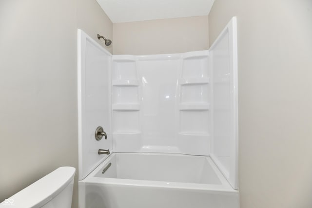 2026 Spruce St, Indianapolis, IN 46203 - full bath featuring toilet and tub / shower combination