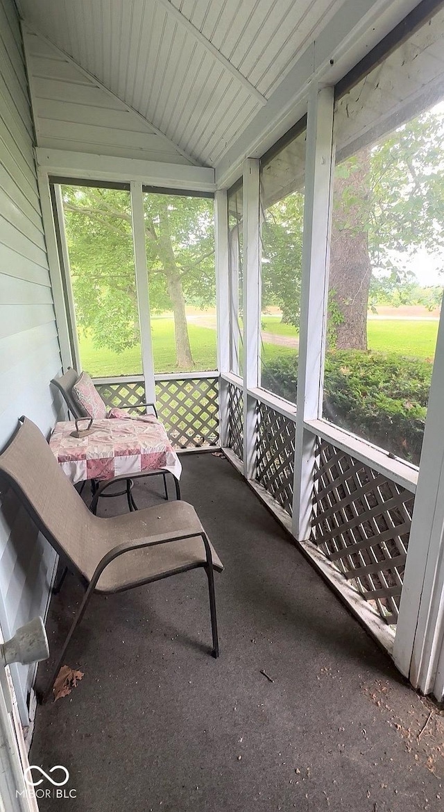 317 W State Road 44, Franklin, IN 46131 - sunroom / solarium featuring healthy amount of natural light and vaulted ceiling