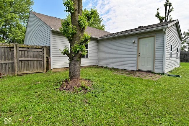1411 Mimosa Ct, Greenfield, IN 46140 - view of yard
