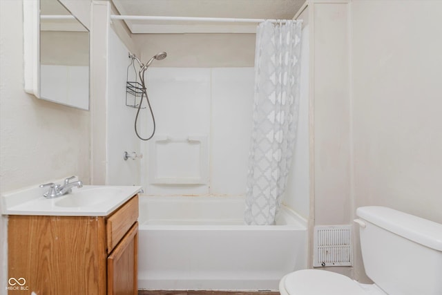 1938 N Dearborn St, Indianapolis, IN 46218 - full bathroom featuring shower / tub combo and vanity