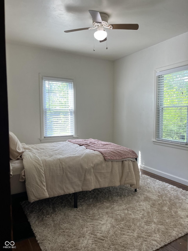 26 Oakwood Ave, North Vernon, IN 47265 - bedroom with ceiling fan