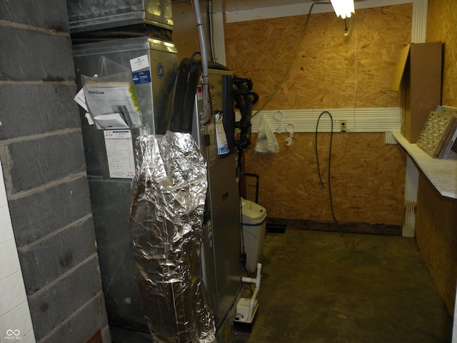 1796 N 400 W, Crawfordsville, IN 47933 - utility room with heating unit