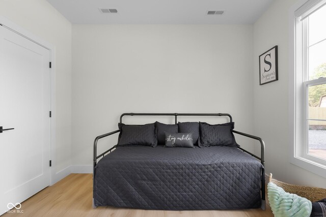 3365 Riverside Dr, Columbus, IN 47203 - bedroom featuring wood finished floors and baseboards