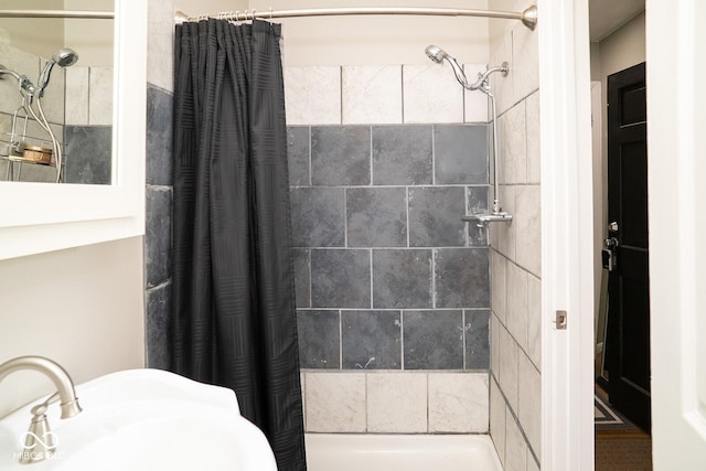 6180 Winnpeny Ln, Indianapolis, IN 46220 - full bathroom with a sink and a tile shower