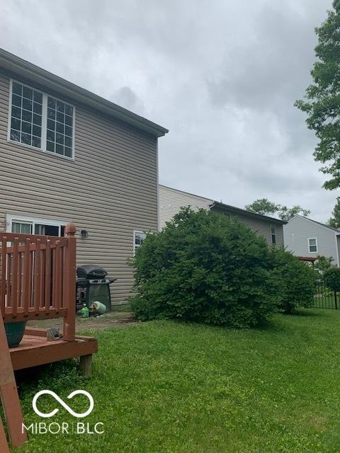 6730 NW Shanghai Cir, Indianapolis, IN 46268 - view of yard