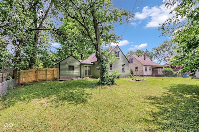 4708 Haverford Ave, Indianapolis, IN 46205 - back of property with a fenced backyard