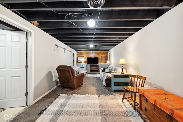 527 E 125 S, Williamsport, IN 47993 - living area featuring baseboards