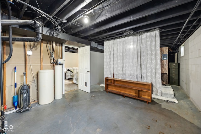 527 E 125 S, Williamsport, IN 47993 - unfinished below grade area with a water softener system