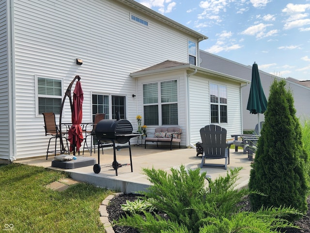 6731 Keepsake Dr, Whitestown, IN 46075 - back of house with a patio