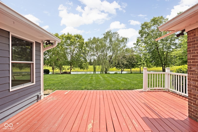 5695 N Red Oak Dr, Greenfield, IN 46140 - wooden terrace featuring a water view and a yard