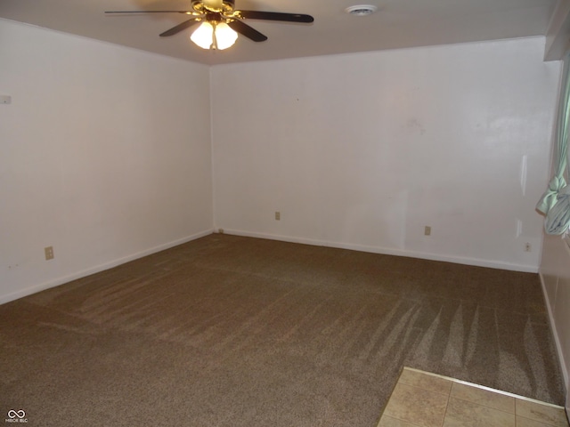 509 Eberhart Dr, Shelbyville, IN 46176 - unfurnished room with carpet and a ceiling fan