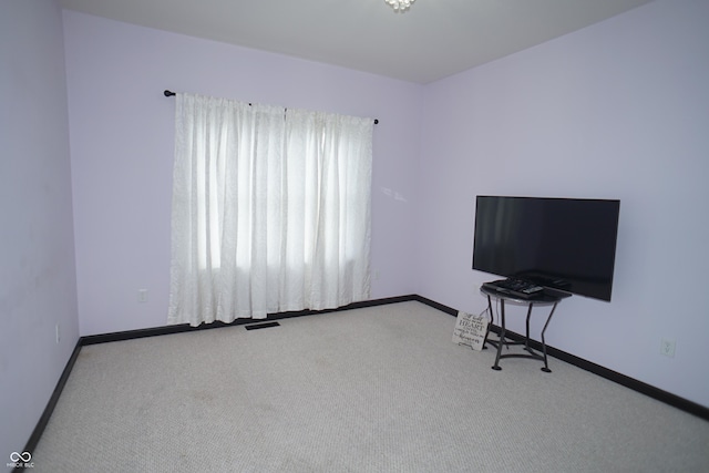 1673 W Integrity St, Greensburg, IN 47240 - carpeted empty room with baseboards
