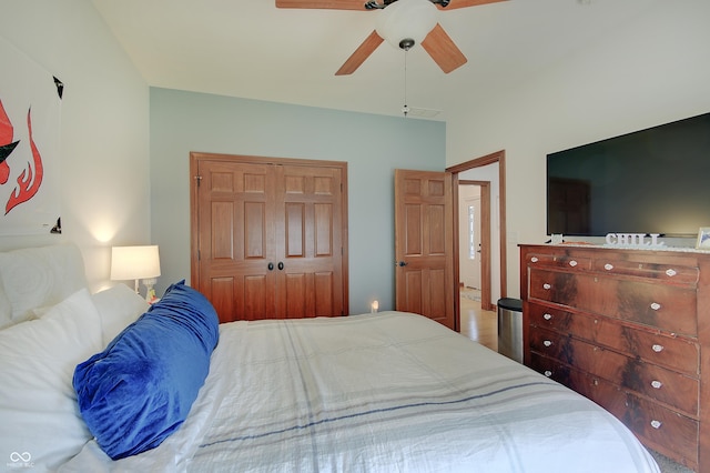 214 W Stoney Trl, Greenfield, IN 46140 - bedroom with a closet and ceiling fan
