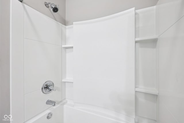 10806 Solis Cir, Fishers, IN 46038 - bathroom featuring shower / bathtub combination