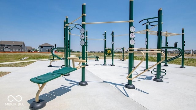 2892 Maricopa Blvd, Whitestown, IN 46075 - view of home's community