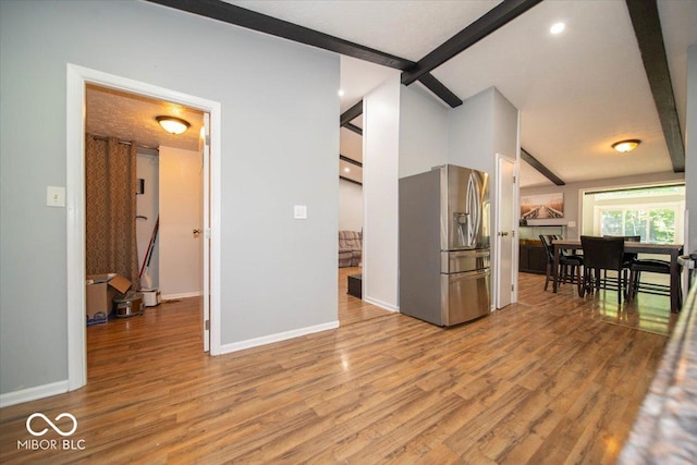 640 Shady Creek Ct, Greenwood, IN 46142 - living area with wood finished floors and baseboards