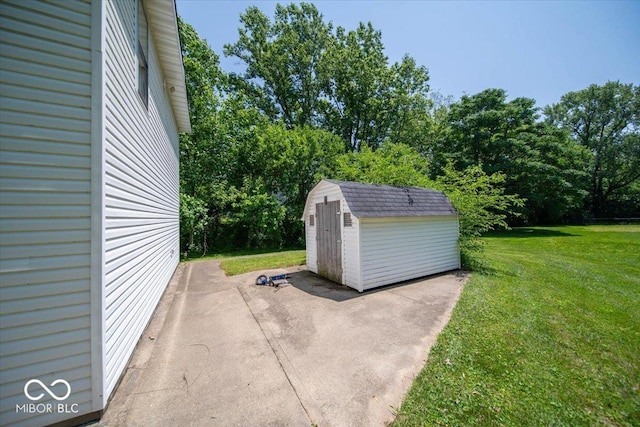 640 Shady Creek Ct, Greenwood, IN 46142 - view of patio