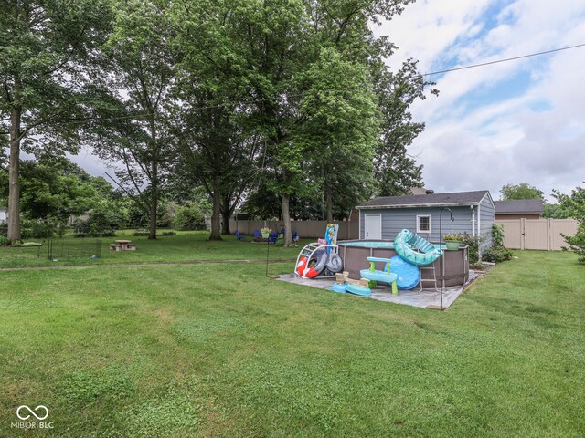 1504 Mcclure Rd, Columbus, IN 47201 - view of yard