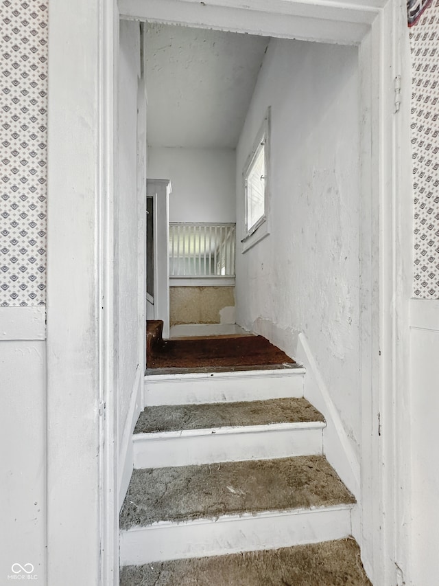 4709 E New York St, Indianapolis, IN 46201 - view of stairs