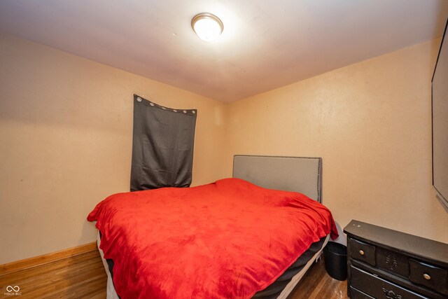 450 Columbia Ave, Tipton, IN 46072 - bedroom with wood finished floors