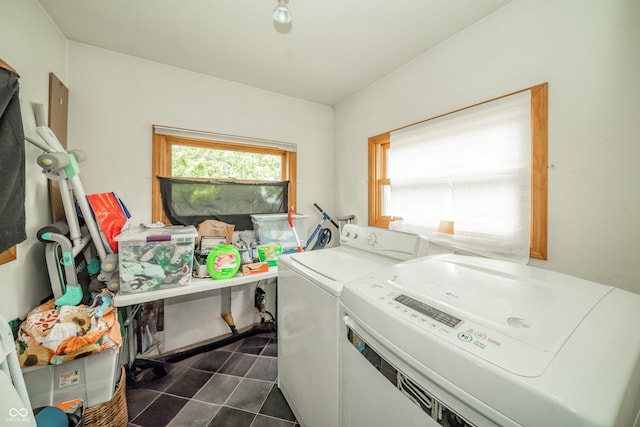 450 Columbia Ave, Tipton, IN 46072 - laundry area featuring independent washer and dryer