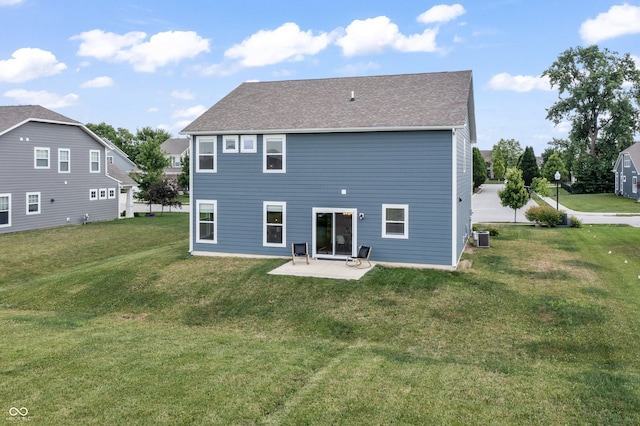 10112 Gallop Ln, Fishers, IN 46040 - rear view of house featuring a patio area and a yard