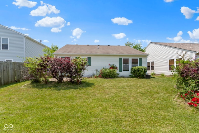 3423 Summer Breeze Cir, Indianapolis, IN 46239 - rear view of property