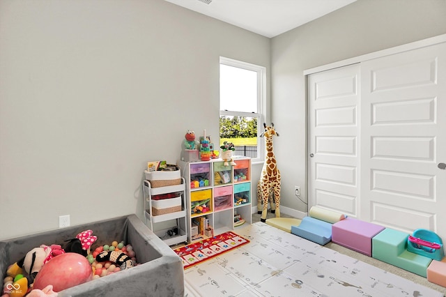 741 Scarsdale Ln, Danville, IN 46122 - rec room with baseboards