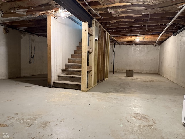 2126 Tartan Rd, Anderson, IN 46012 - unfinished below grade area with stairs