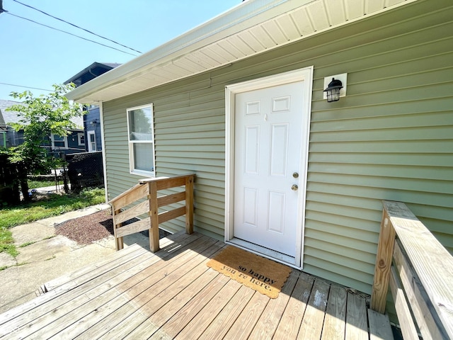 3835 N Kenwood Ave, Indianapolis, IN 46208 - view of wooden terrace