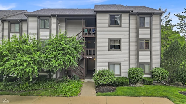 8176 Shorewalk Dr Unit C, Indianapolis, IN 46236 - view of property featuring stairs