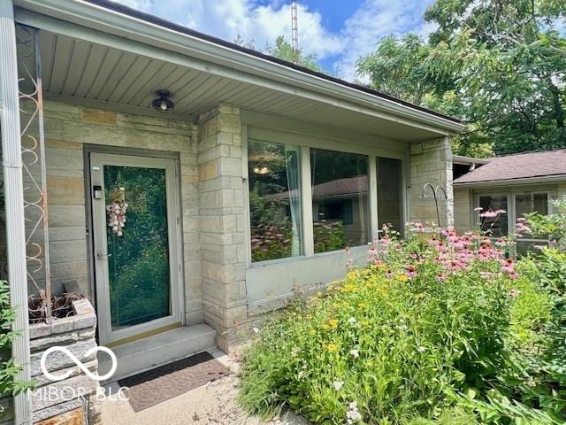 1802 Laurel Dr, Columbus, IN 47203 - entrance to property with stone siding