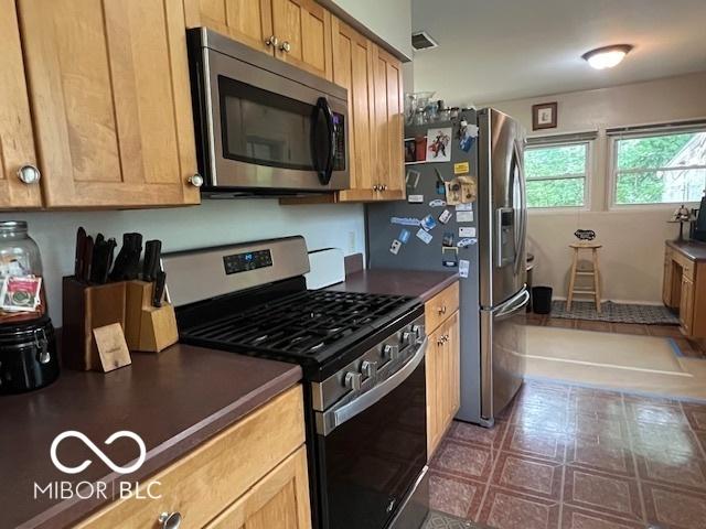 1802 Laurel Dr, Columbus, IN 47203 - photo 10