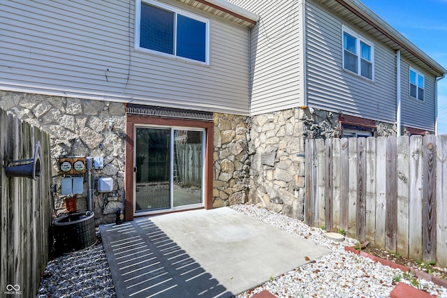 2642 Country Estates Dr, Indianapolis, IN 46227 - view of patio