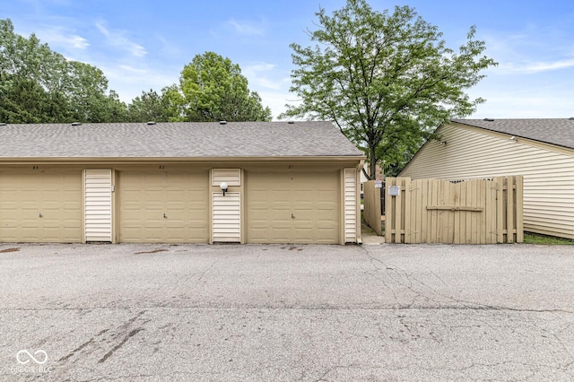 1044 Timber Creek Dr Unit 2, Carmel, IN 46032 - view of garage