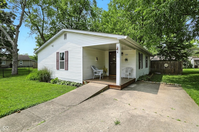 1120 W 5th St, Greenfield, IN 46140 - photo 1