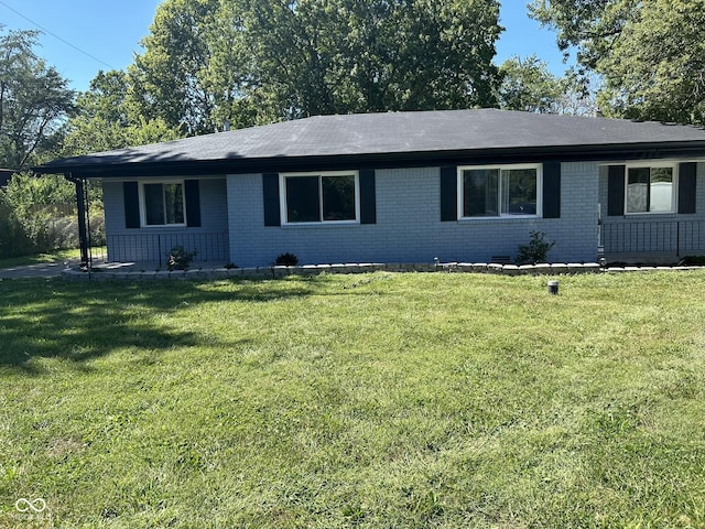 880 N Avon Ave, Avon, IN 46123 - ranch-style home featuring a front yard, brick siding, and crawl space